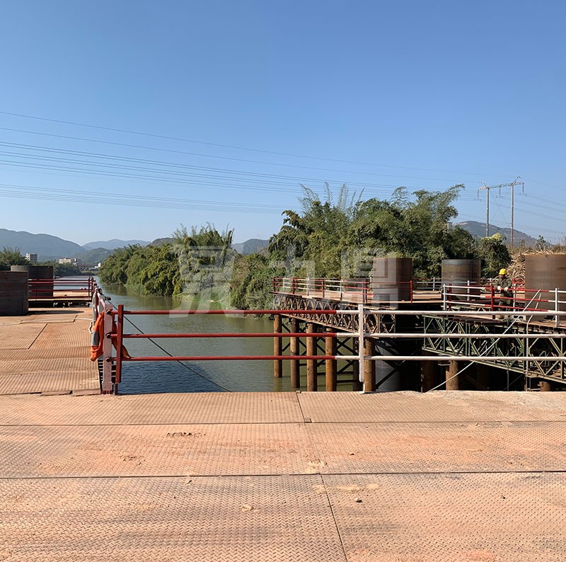 撸撸电影在线观看