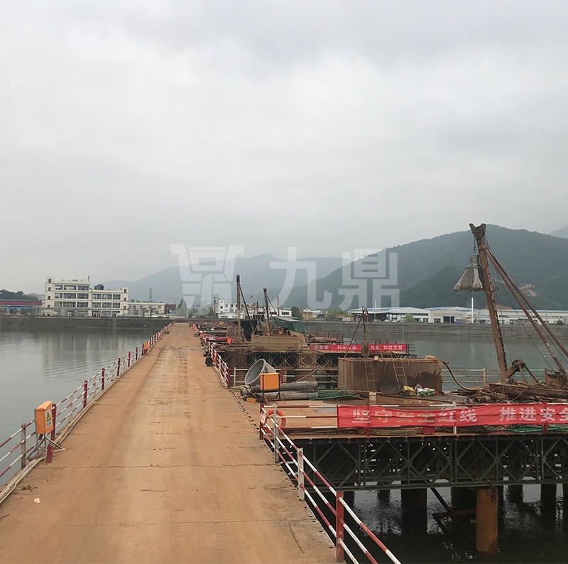 撸撸电影在线观看